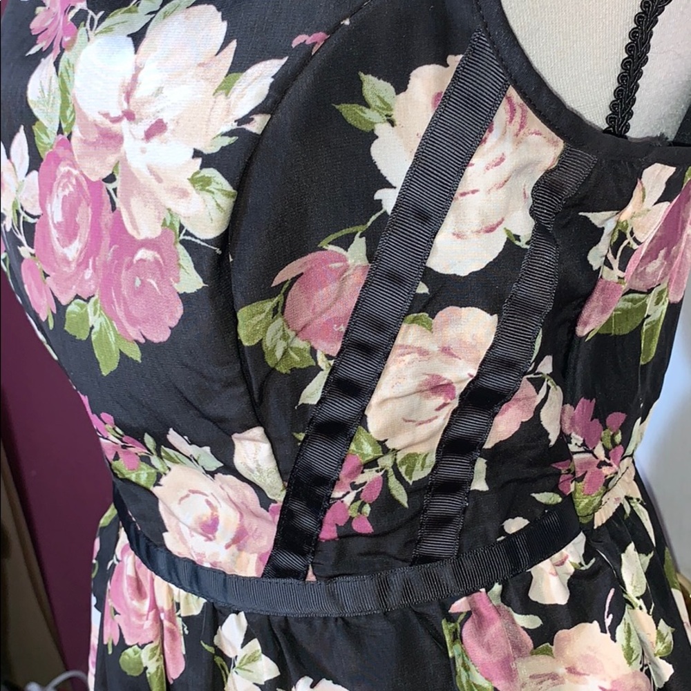 Three pink hearts sleeveless floral printed dress - Picture 4 of 5